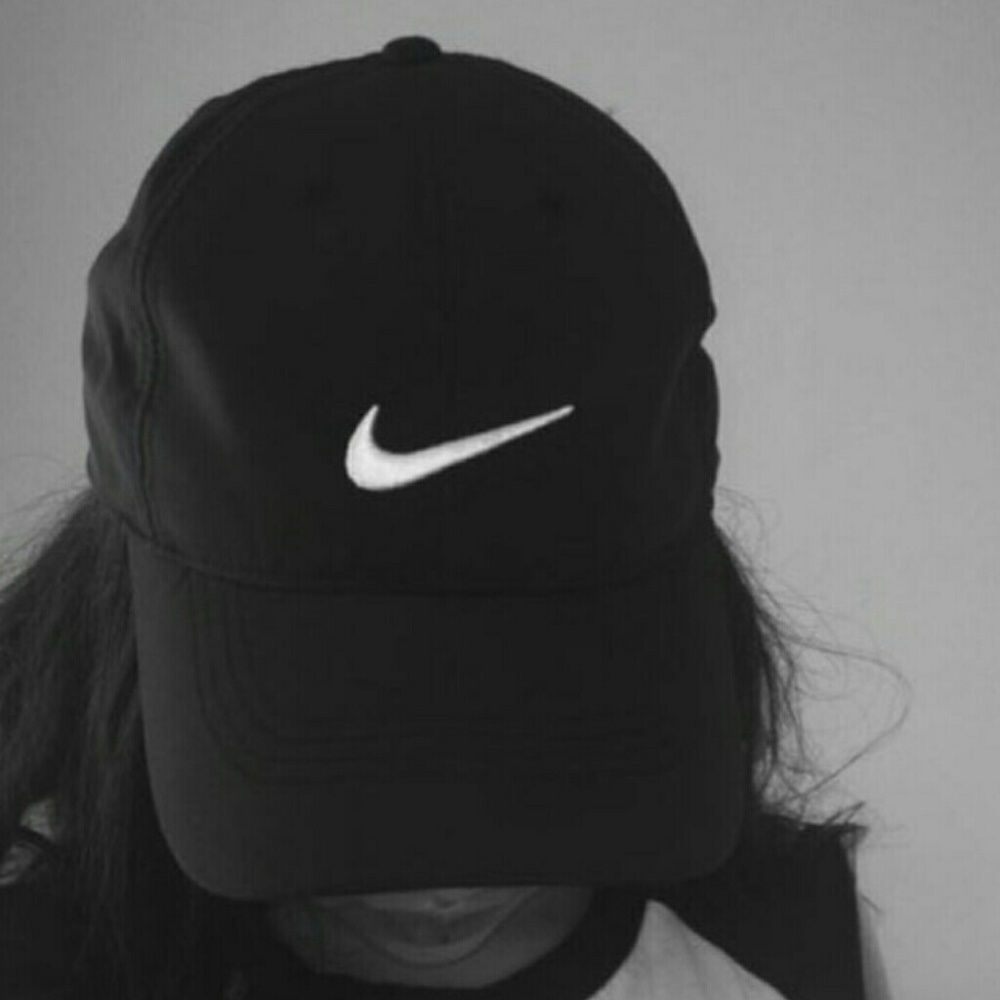 DRI FIT NIKE HAT